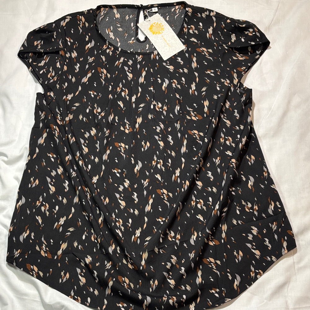 TASAMO Tulip Sleeve Scoop Neck Blouse Flowy Short Sleeve Classic Women’s XL
